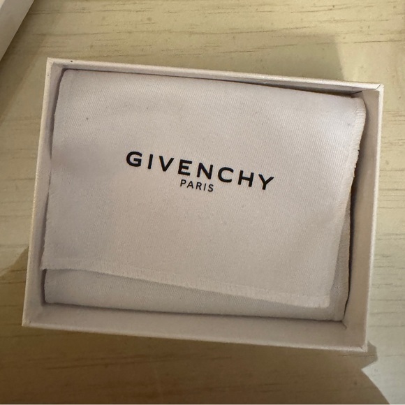 Givenchy Cardholder Wallet - Picture 2 of 6